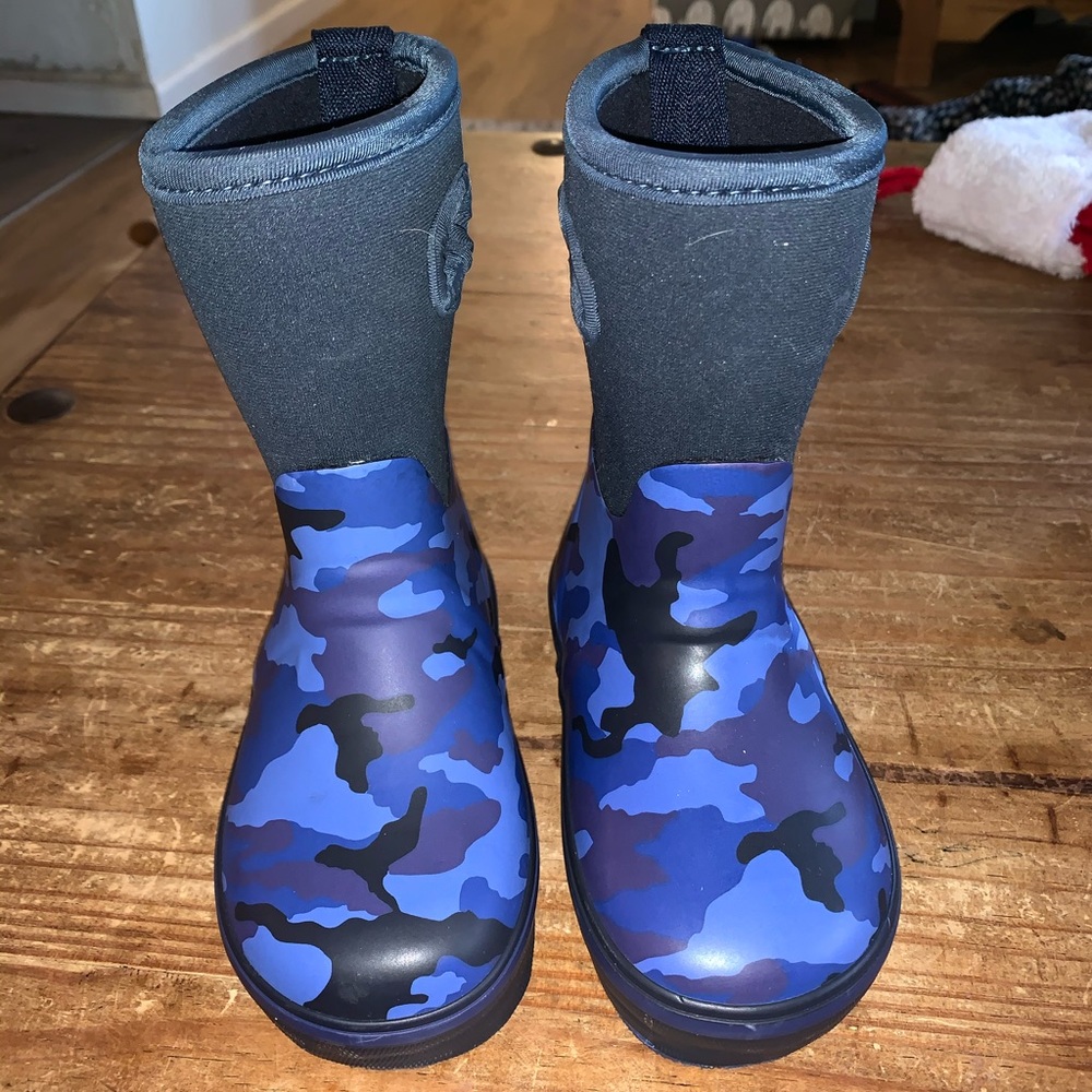 PRICE DROP! NEW Toddler Boy Snow Winter Boots